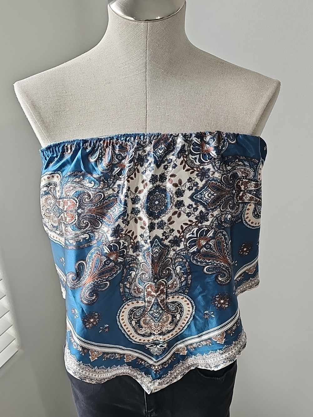 Women's Blue Paisley Strapless Tube Top